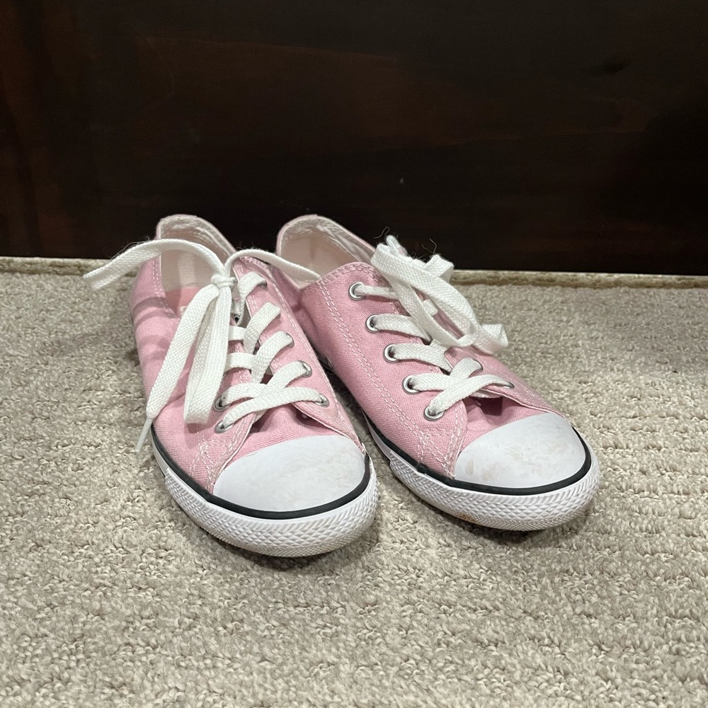 Baby pink low profile converse
